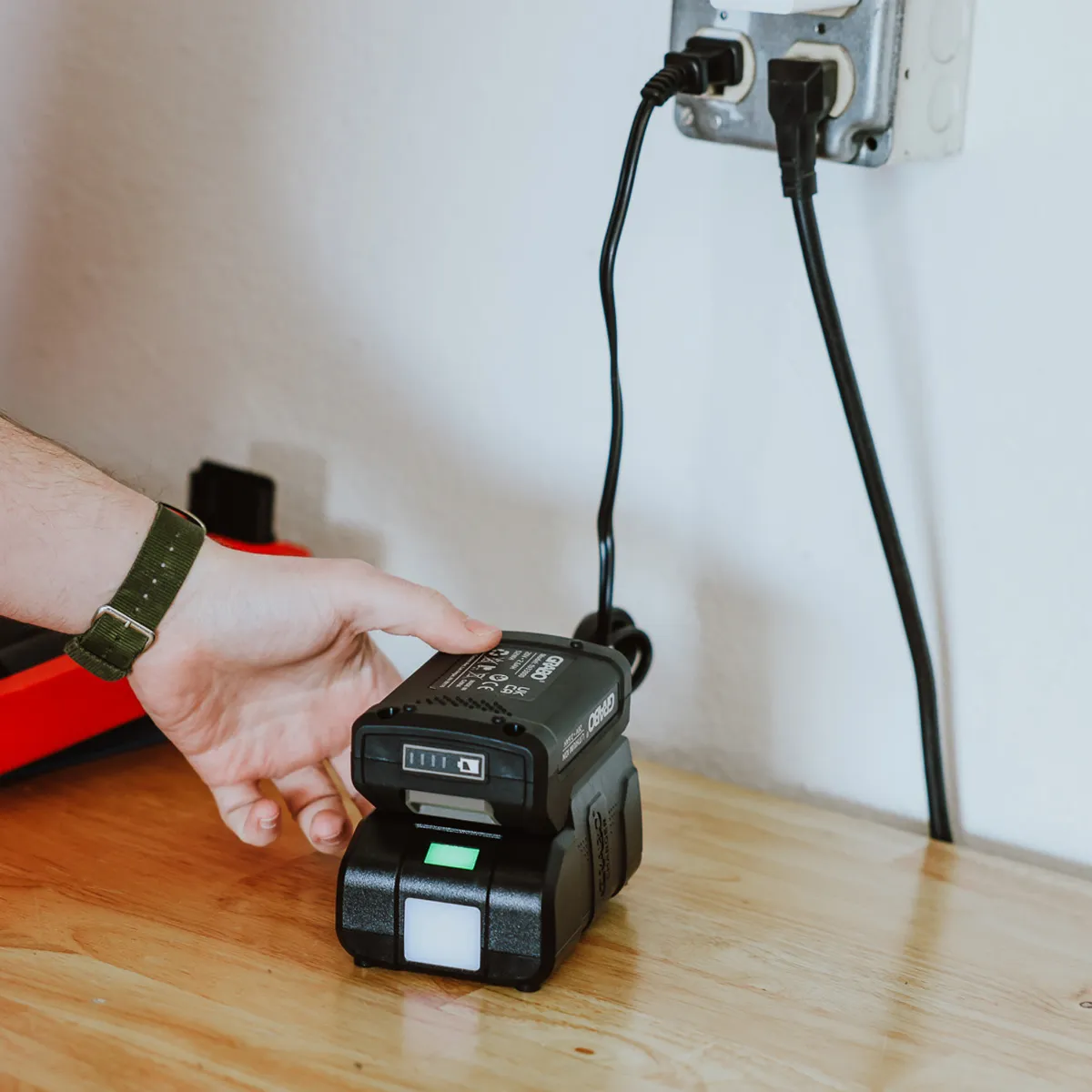 GRABO 20V / 18V 2.6Ah Battery Charger - view 2