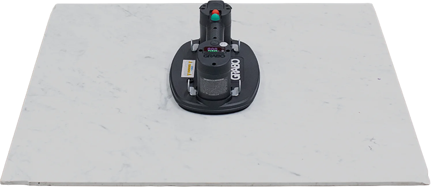 GRABO® Pro lifting a stone slab in perpendicular hold