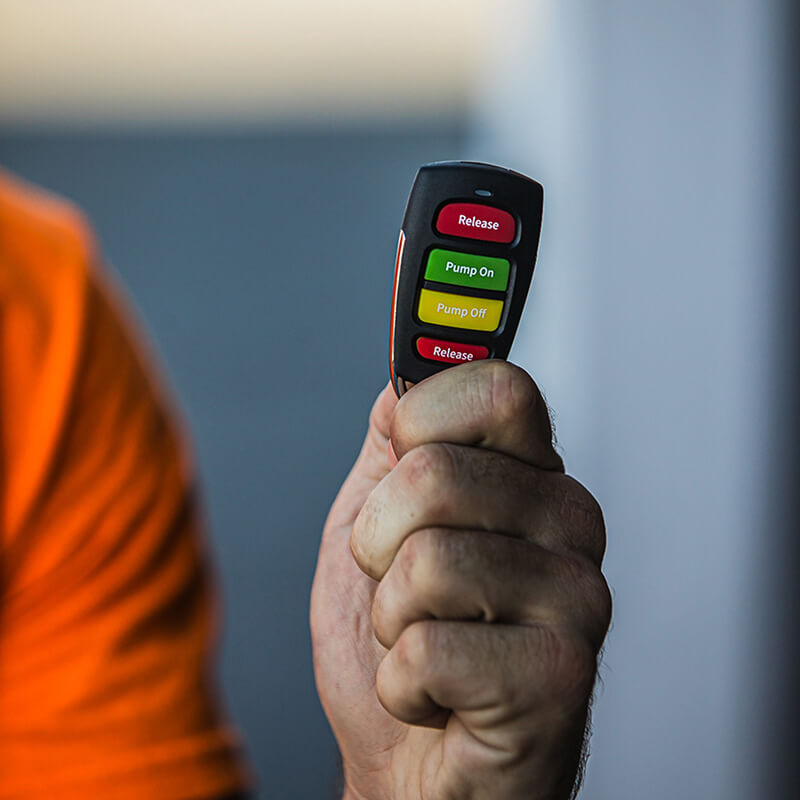 GRABO® Remote in use 2