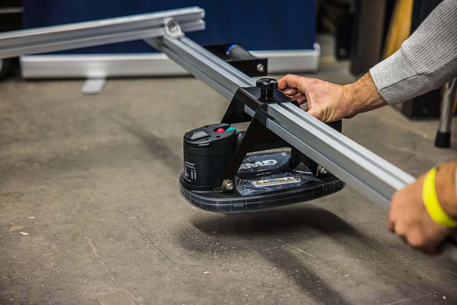 GRABO® Large Panel Rail - view 3