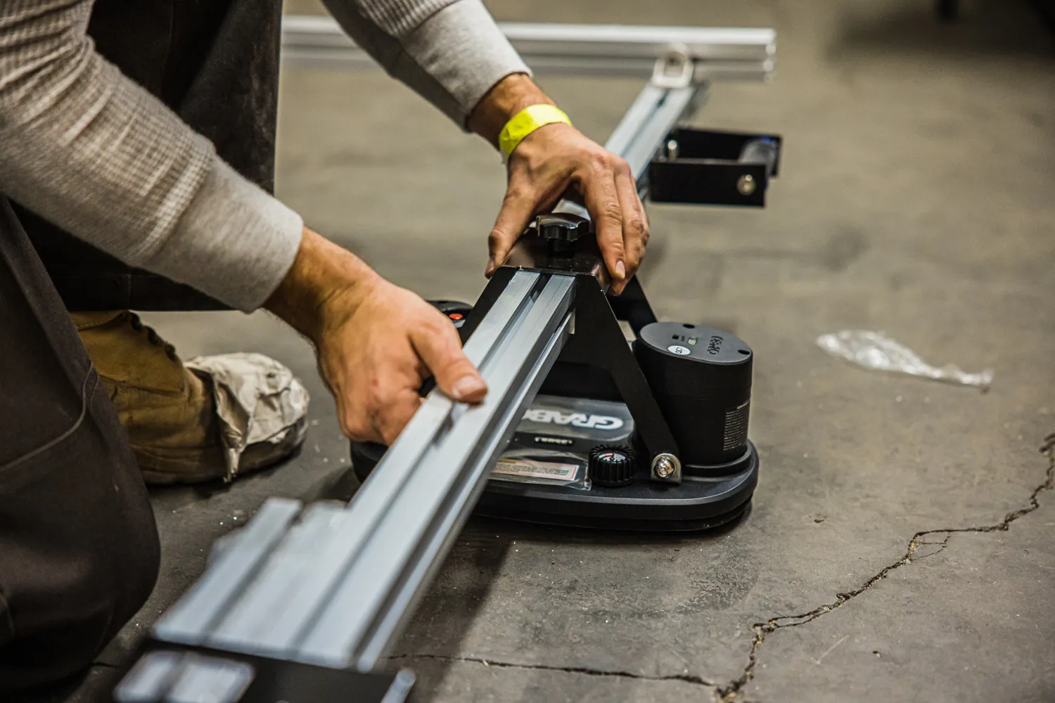 GRABO® Large Panel Rail - view 2